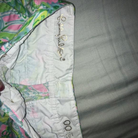 LILY PULITZER SHORTS - Picture 2 of 3